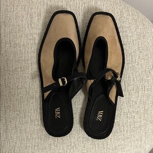 Zara Women's Black and Tan Mules